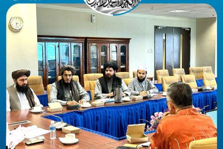 لقاء سفير الإمارة الإسلامية في ماليزيا والوفد الرسمي لوزارة التعليم العالي الأفغاني مع مسؤولين ماليزيين في وزارة التعليم العالى