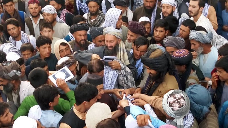 قراءة وتوزيع متن رسالة تهنئة سماحة أمير المؤمنين بمناسبة عيد الأضحى المبارك في جميع ولايات أفغانستان
