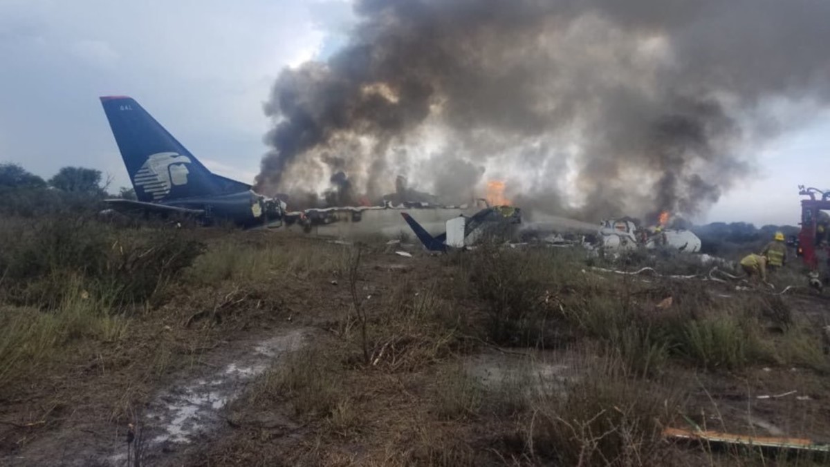 المكسيك: 85 مصابا إثر سقوط طائرة ركاب بدورانغو